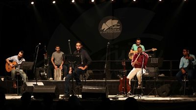 حفل شعرى غنائى مع 