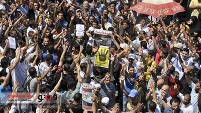 إرهابيو المحظورة ينددون بمحاكمة المعزول في الإسكندرية