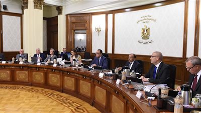 تفاصيل أول اجتماع لمجلس المحافظين بتشكيله الجديد.. مدبولي يشكر الراحلين: نبني على ما أسسه السابقون ولا نبدأ من الصفر.. يكلف بإزالة المباني العشوائية الأسبوع المقبل.. ويوجه بتحديد خط سير التوك توك