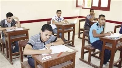 «تعليم الإسكندرية»: 20 ألفا و541 طالبا يؤدون امتحانات الدبلومات الفنية