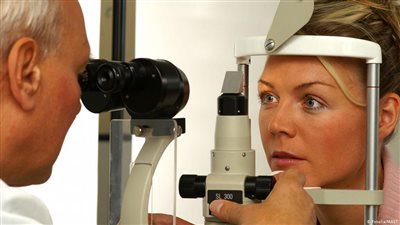 كيف تتعرف على سرطان العين مبكرًا؟