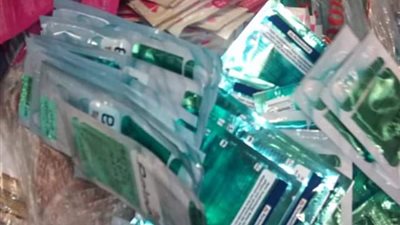 إحباط محاولة تهريب مستحضرات تجميل بحوزة راكب ألماني بمطار القاهرة