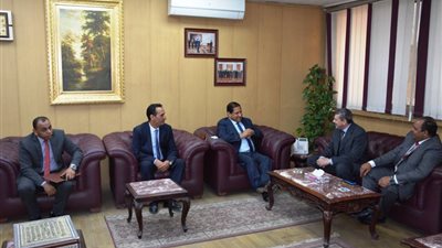 محافظ الغربية: نعمل جميعا لخدمة أسر الشهداء والمصابين (فيديو)