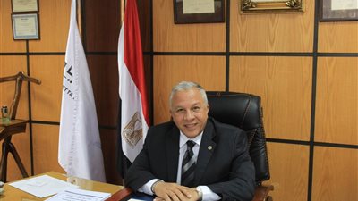 «الأعلى للموانئ» يصرح للهيئات انتشال وإزالة حطام السفن الغارقة