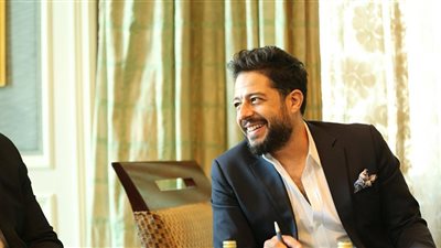 محمد حماقي يعلن موعد حفله بموسم الرياض