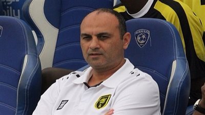 بالأسماء.. الجهاز المعاون لعمرو أنور في منتخب 2000