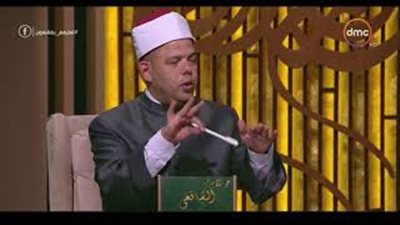 حكم الأكل والشرب أثناء الصيام بقصد (فيديو)