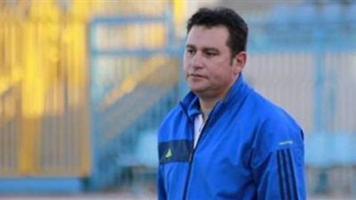 «خالد جلال» على الأعناق بعد حصد لقب الكأس