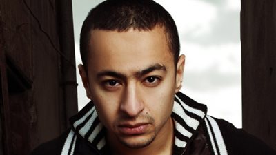 حمادة هلال يصور آخر مشاهد «حماتي بتحبني» بالعين السخنة