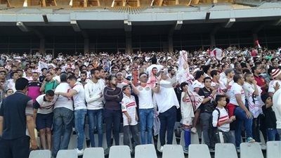 جماهير الزمالك تهتف: «الكاس جانا وفرحنا به»