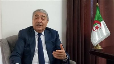 بن فليس: الشباب هم مستقبل وحاضر الجزائر