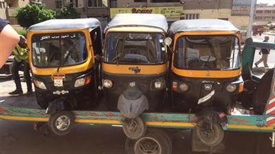 شرطة المرافق تزيل 63 إعلانا بدون ترخيص وتتحفظ على 22 توك توك بالجيزة