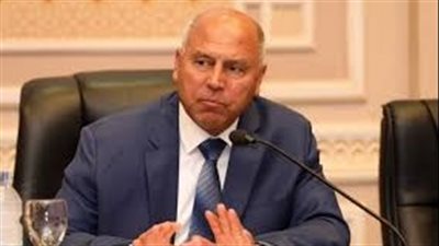 وزير النقل يشهد تشغيل الخط الملاحي 