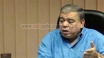 محافظ الفيوم يكرم طلاب مدرسة خاصة