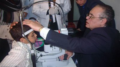 قافلة طبية لتصحيح إبصار ٥٠٠ مريض بالأقصر