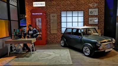 سيارات ميني الكلاسيكية في معرض الرياض الدولي (صور)