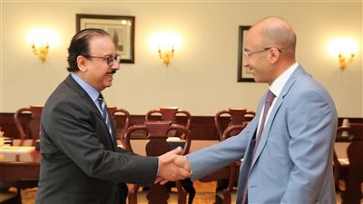 وزير الاتصالات يستقبل الرئيس التنفيذي الجديد لشركة أورنچ