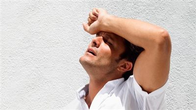 «حر وصيام».. ارتفاع درجات الحرارة في أول أيام الشهر الكريم.. الأرصاد تعلن: غدا بداية الموجة الجديدة.. الذروة الجمعة المقبلة.. و«عبد العال» ينصح المواطنين بالابتعاد عن أشعة الشمس ال