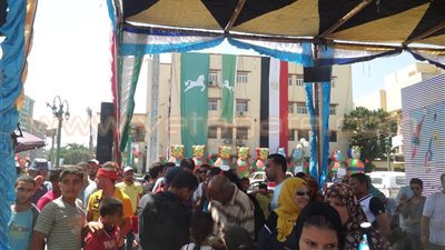 بالفيديو والصور.. الأهالي يواصلون احتفالاتهم على الأغاني الوطنية بالشرقية