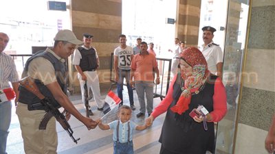 بالصور.. مساعد وزير الداخلية: «نضرب بأيد من حديد على المخربين»