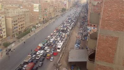 زحام مروري على الطريق الدائري وكثافات بمحاور القاهرة والجيزة