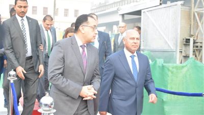 رئيس الوزراء يشهد دخول ماكينة الحفر العميق لمحطة 