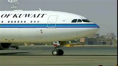 بالفيديو.. لحظة وصول أمير الكويت موقع قناة السويس الجديدة