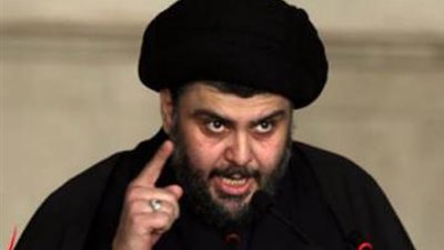 الصدر يدعم متظاهري العراق ويطالبهم بعدم رفع صور رموز دينية