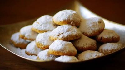 باحثة تغذية توضح أفضل وقت لتناول كعك العيد