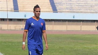 «المصري» يدخل سباق الفوز بخدمات ناصر منسي نجم الداخلية