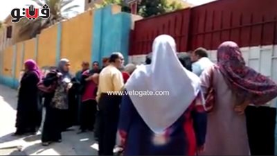 بالفيديو.. إغماء طالبة بمدرسة الحلمية يثير قلق أولياء الأمور