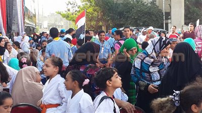 بالصور.. أطفال شبرا يحتفلون بقناة السويس في مركز شباب ميت نما