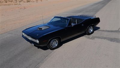 بالصور.. بيع سيارة سباق أمريكية في مزاد علني بـ٢٤ مليون جنيه