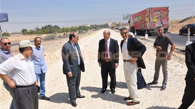 خلال جولته بطريق «مصر - الفيوم» الصحراوي.. محافظ الجيزة: 120 مليون جنيه لتوسعة الطريق من الرماية وحتى بوابة الرسوم.. وبدء مشروع تطوير طريق أسيوط الزراعي والواحات خلال أيام