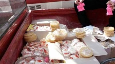 ضبط ٨ آلاف قطعة حلوى فاسدة داخل مصنع في طنطا