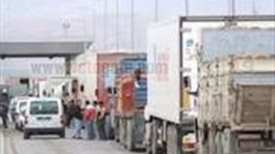 وصول 9 شاحنات سولار لادخالها الى قطاع غزة