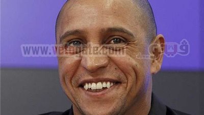 كارلوس: نيمار يحتاج للتركيز في كرة القدم فقط