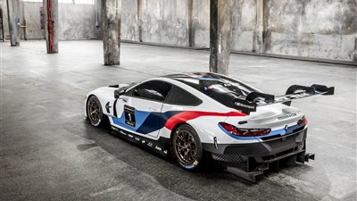 بي إم دبليو تعود لسباق التسارع بسيارة M8 GTE