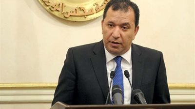 محافظ الأقصر يصدر حركة تغييرات بالمواقع القيادية