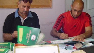 بالصور.. «المريخ» يتعاقد مع مدافع «الشمس» لمدة موسمين