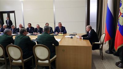 بوتين يدعو للحفاظ على وتيرة إعادة تجهيز الجيش الروسي