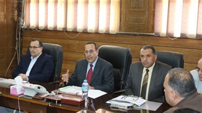 محافظ شمال سيناء يكلف رؤساء المدن بسرعة صرف التعويضات للمضارين