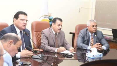 جامعة الوادي الجديد توقع بروتوكول لرفع كفاءة العاملين