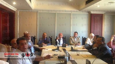 شعبة الذهب تطالب بإعادة النظر فى قيمة ضريبة الفضة