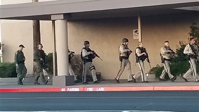 اعتقال ملثم هدد بإطلاق النار داخل مول في لاس فيجاس الأمريكية (صور)