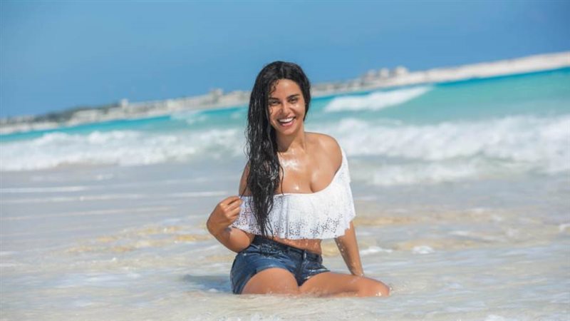 الفنانة نسرين أمين
