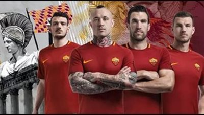 روما يحذف صورة صلاح من إعلان القميص بعد انتقاله إلى ليفربول