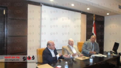 بالصور.. بدء اجتماع شعبة الذهب بـ