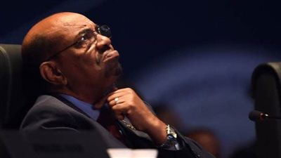 الحكم النهائي على البشير السبت.. وأنصاره يجددون الدعوات للتظاهر