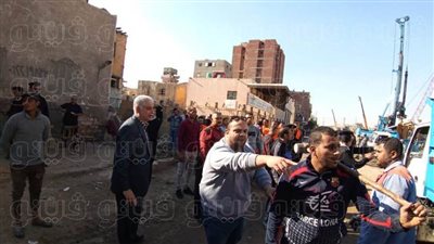 هدم 12 عقارا بعين الحياة بالخليفة (صور)